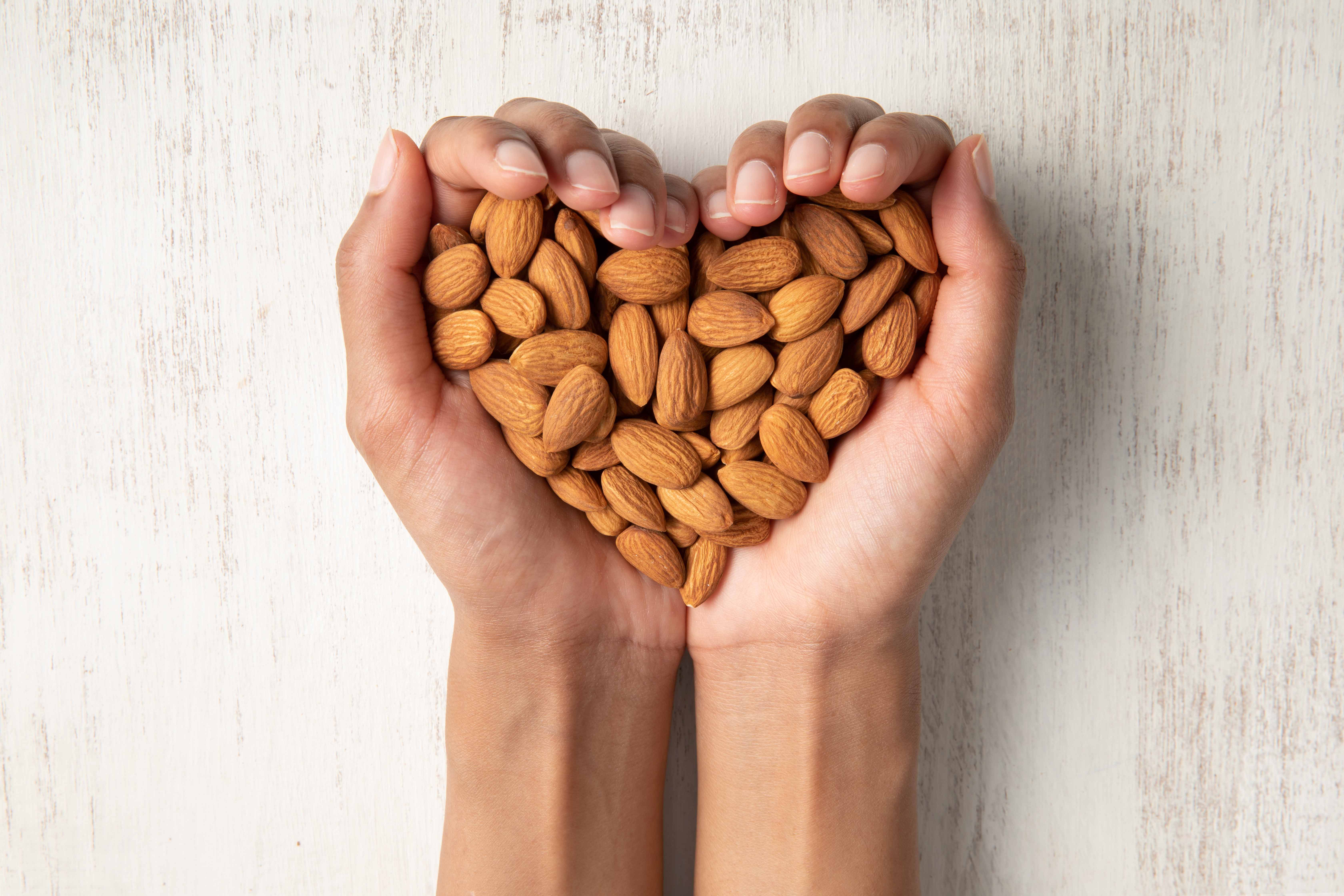 This World Heart day, give your heart the gift of good health with almonds