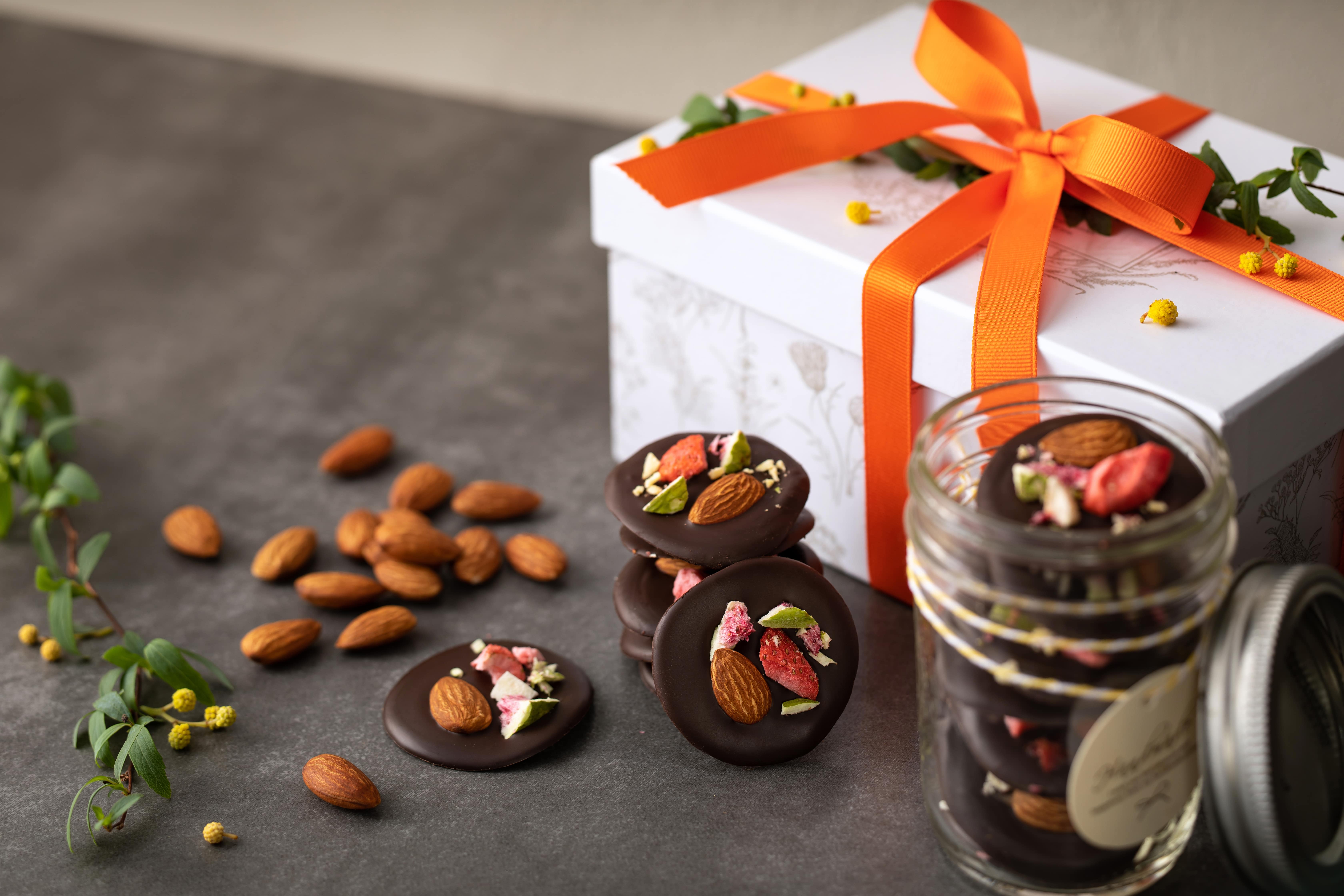 This Raksha Bandhan, Give Your Loved Ones the Gift of Health, With a Box Full of Almonds!